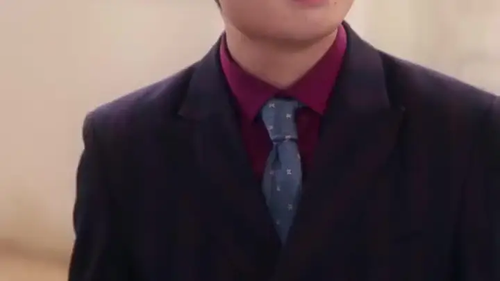 When the Prince’s Grandeur Meets Street-Smart Sarcasm