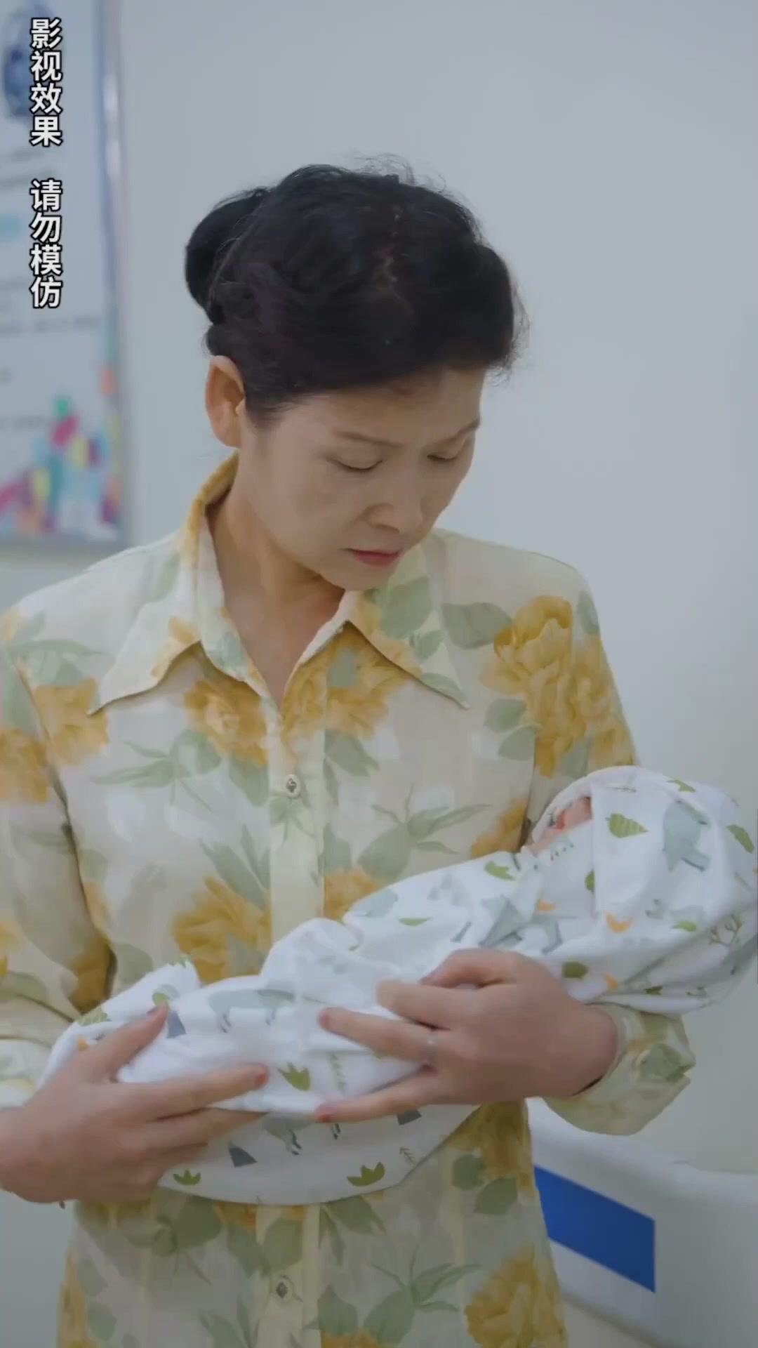 Secretly Yours, Mr. Billionaire