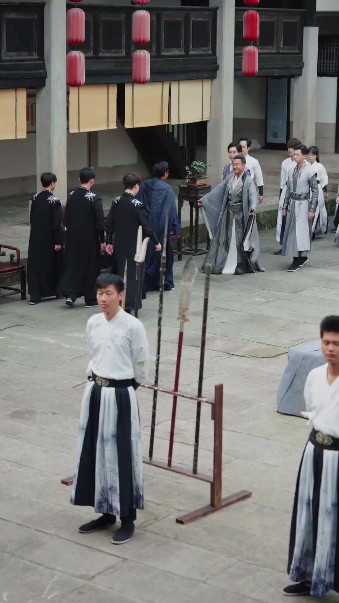 คว้าดาบเถิด ท่านแม่