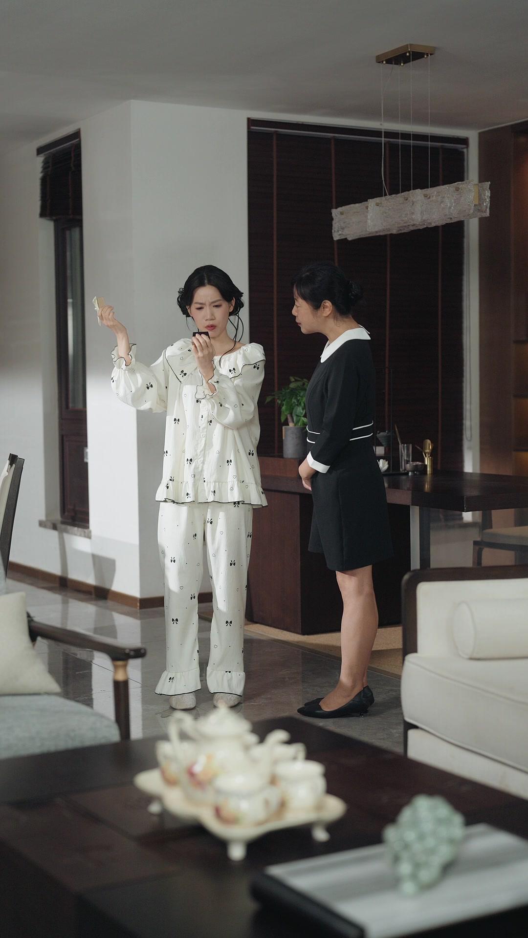 MARI PAR CONTRAT : MI-MILLIARD