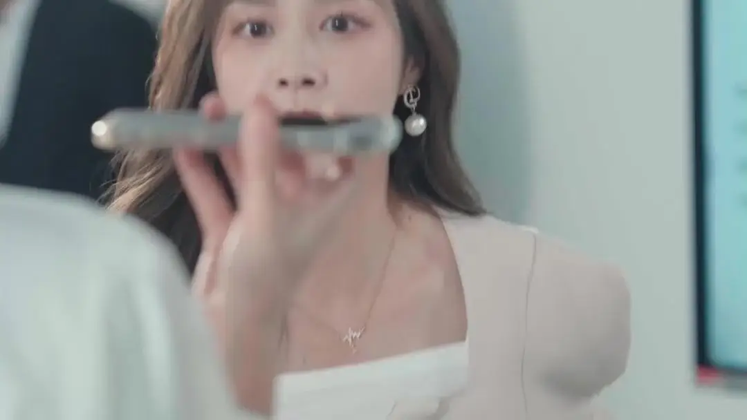 Twin Blessings, Billionaire's Love: When the Phone Rings and the World Tilts