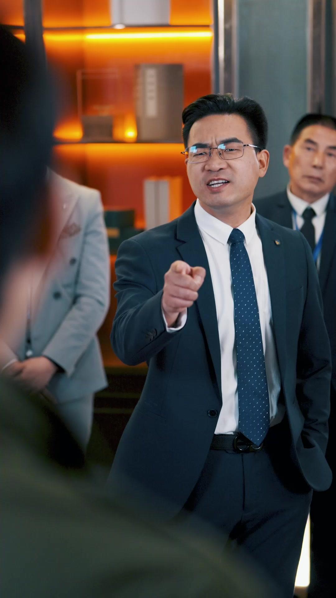 O Filho do Presidente na Obra