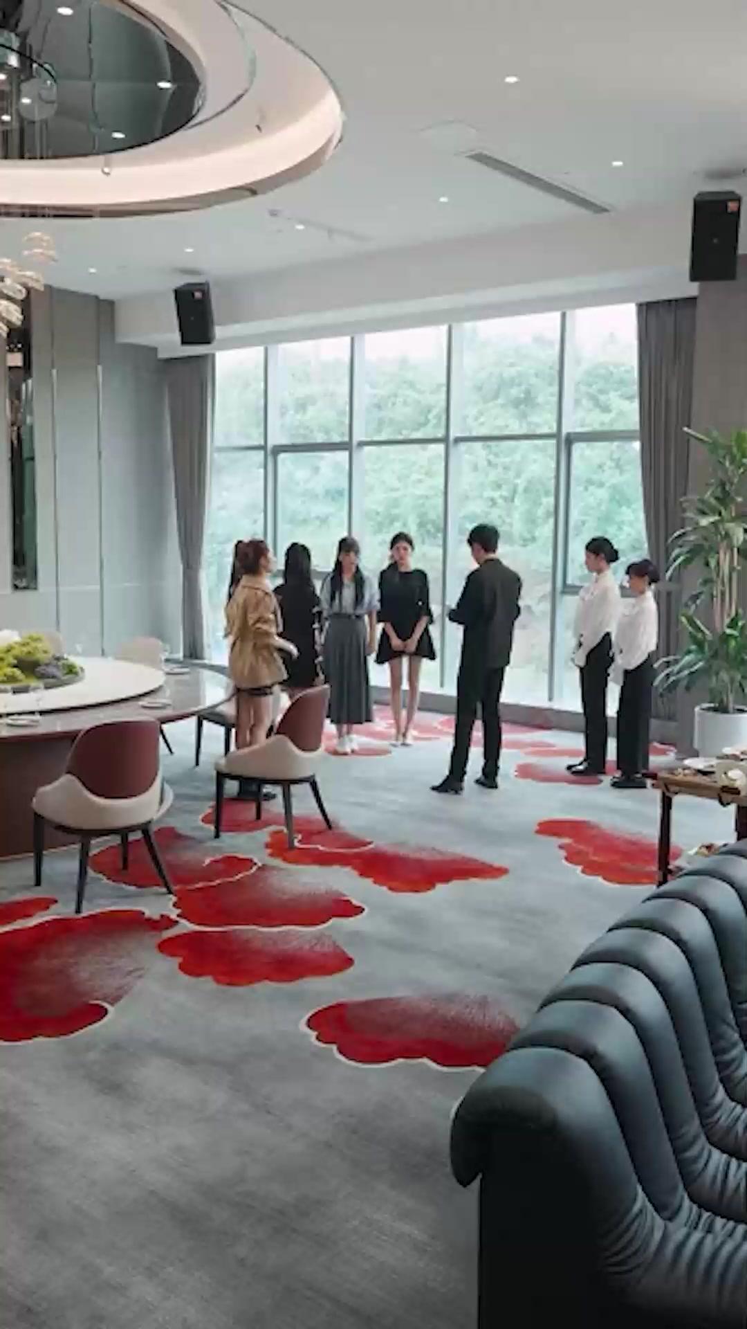 Ani Evlilik Tatlı Eş Büyük Patron