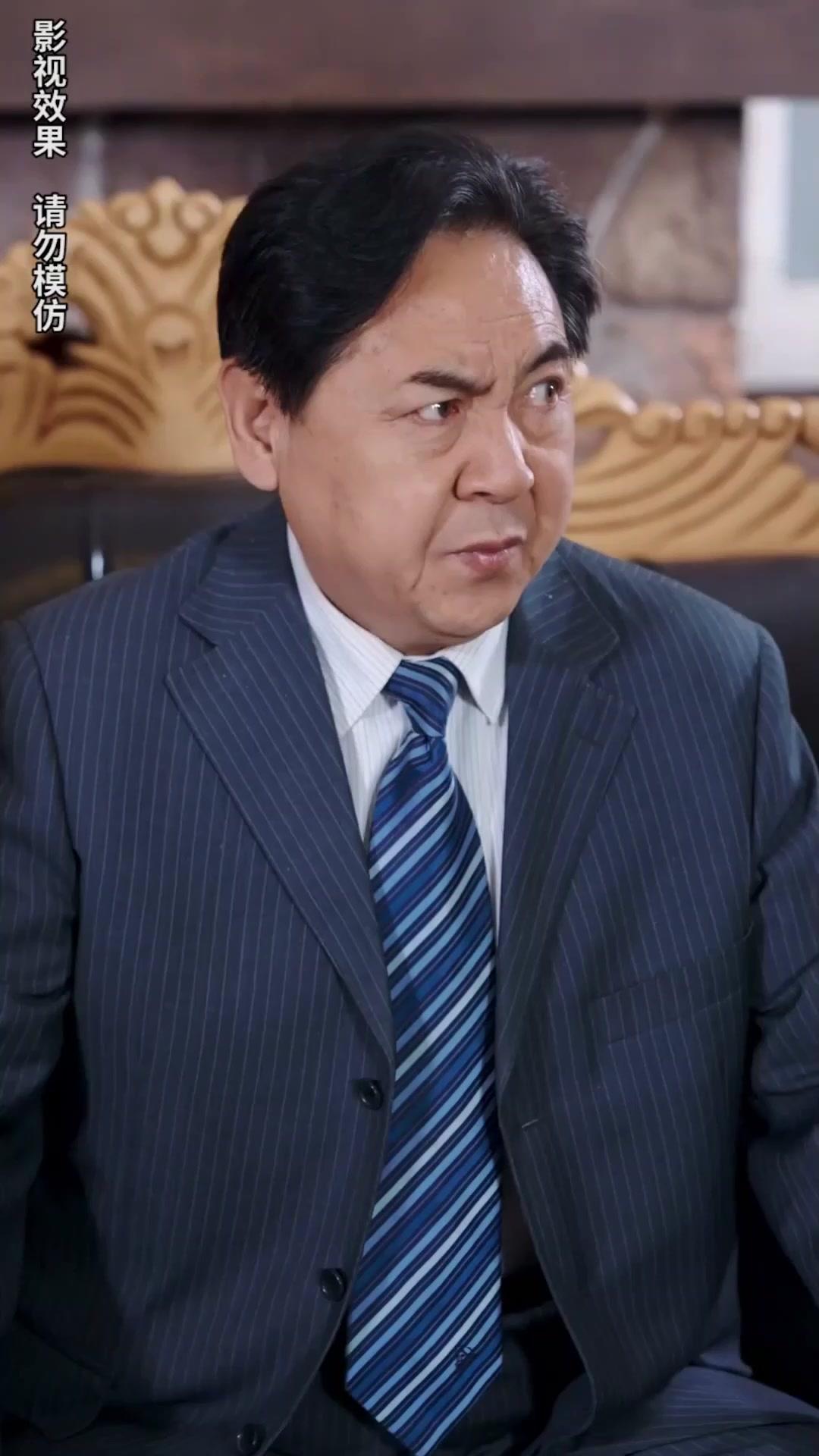 L'IDENTITÉ SECRÈTE DE MON MARI