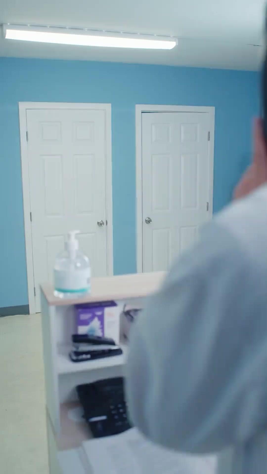 (Dublagem)Cativa na Sua Gaiola de Ouro