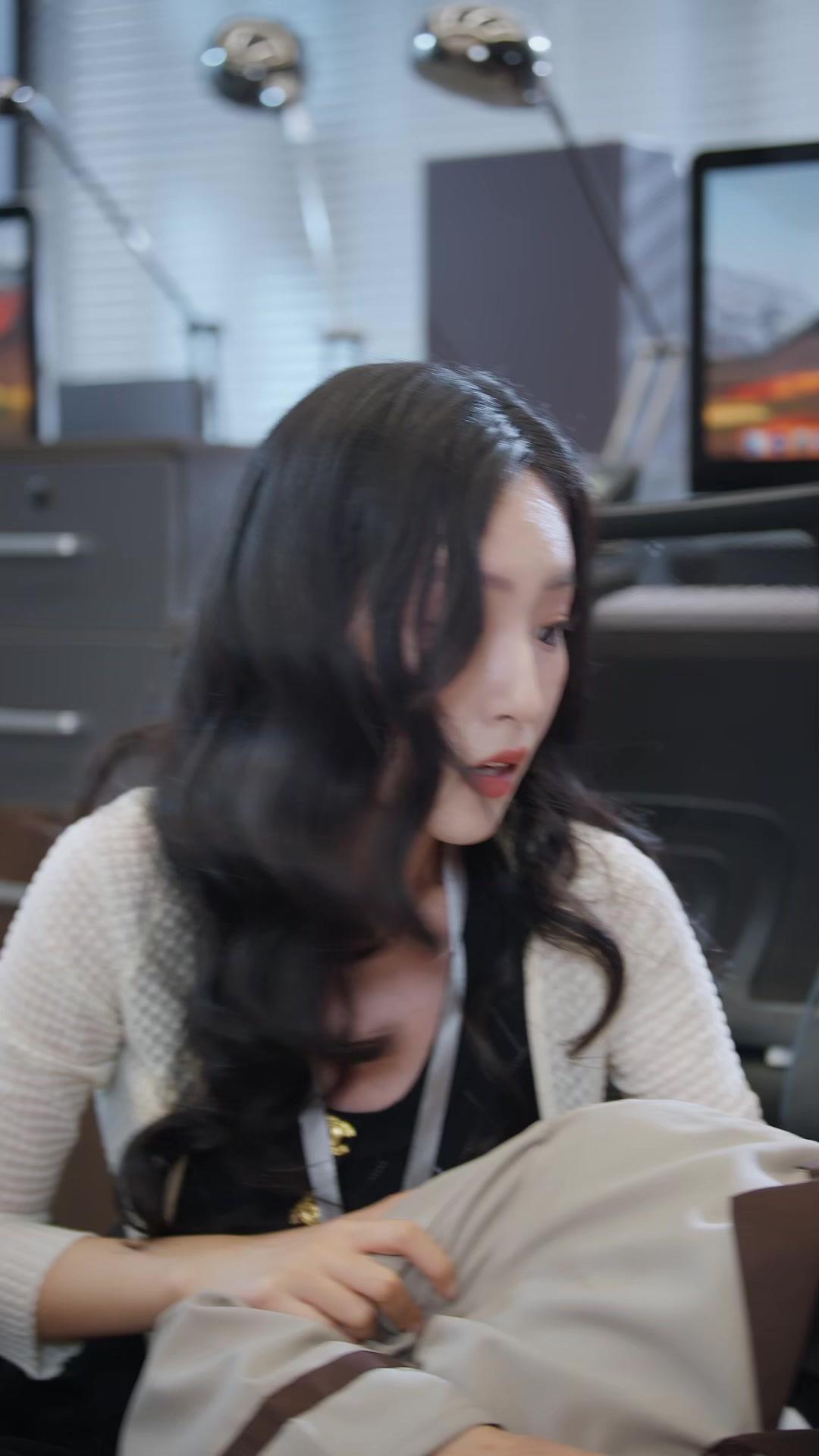 Suami Satpamku Itu Miliarder