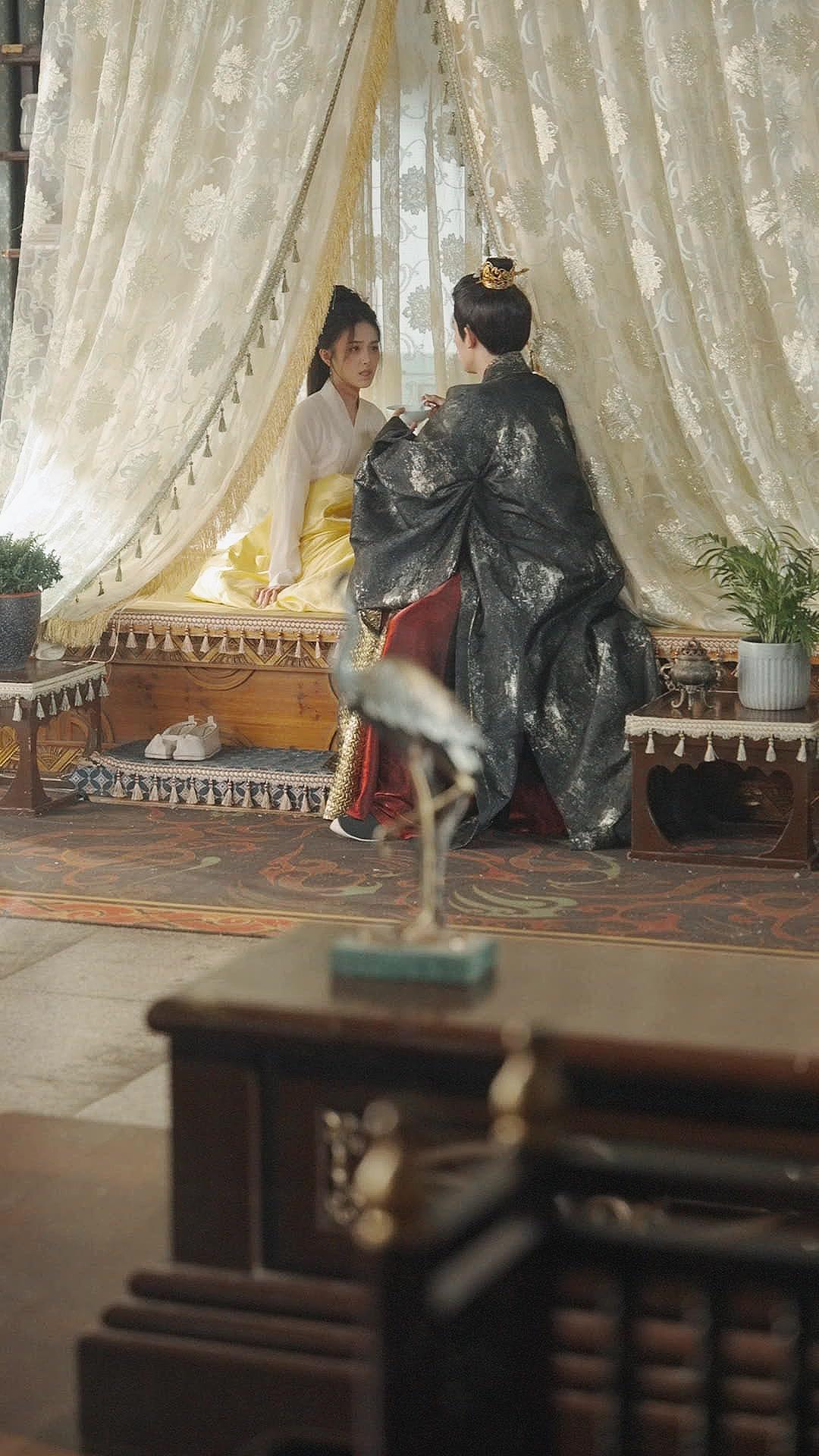 Your Majesty… I’m Just a Courtesan!