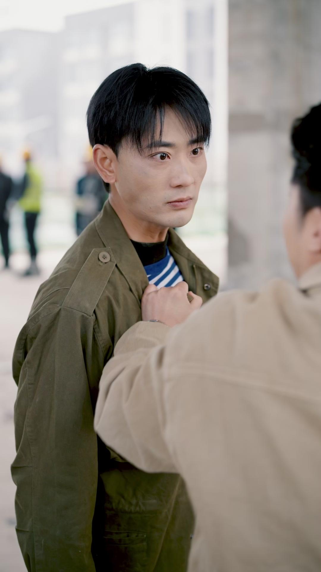 ¡El heredero tomará cartas!