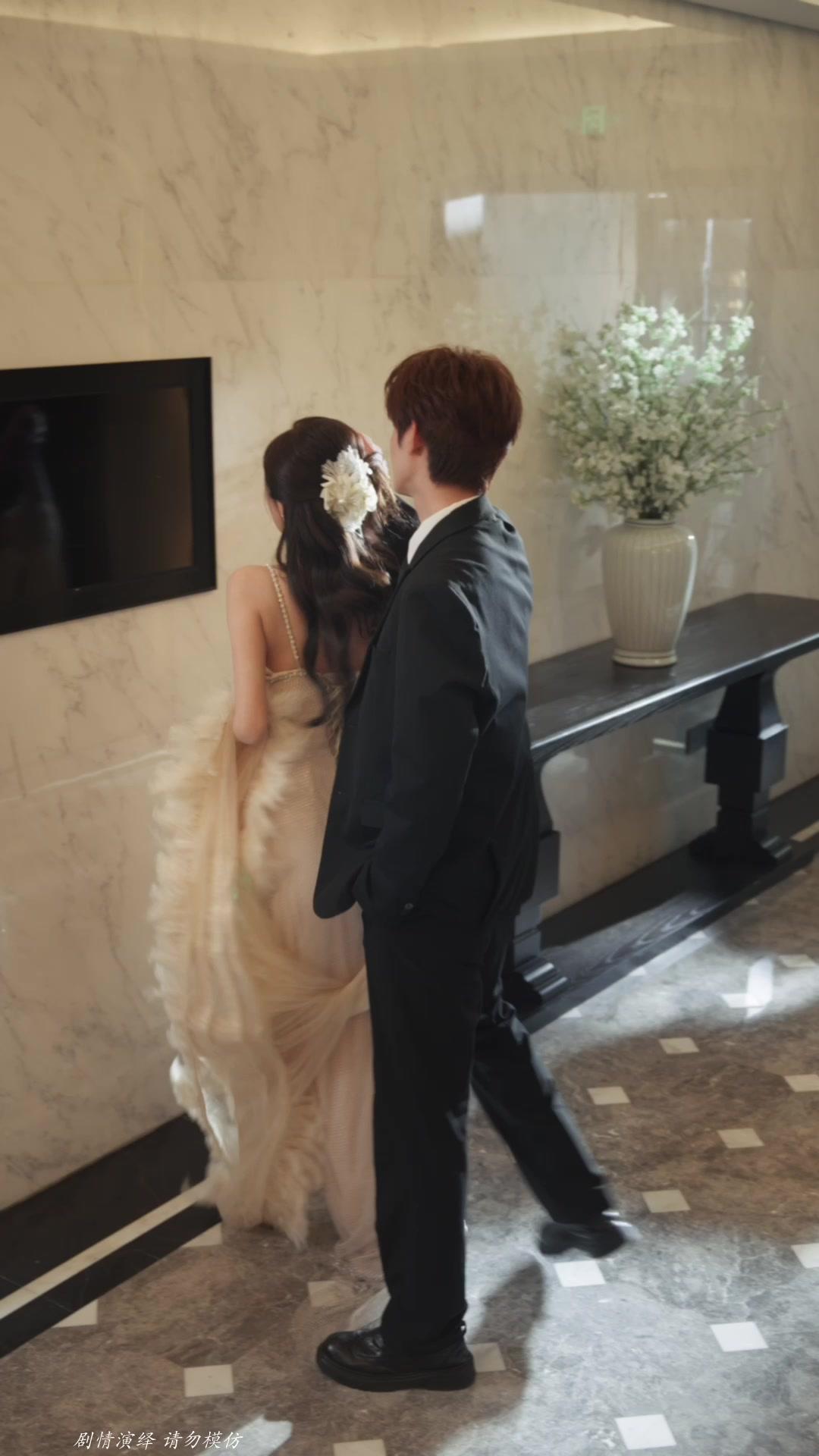 靳先生的謊，應小姐的夢