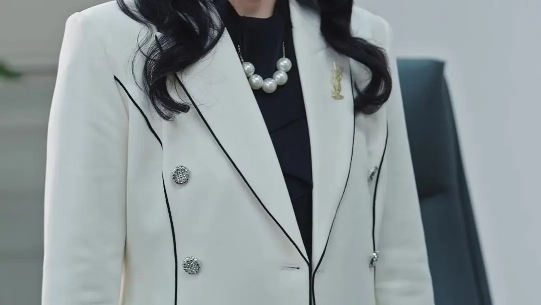 A Son's Vow: When Blood Lies and Jewelry Speaks