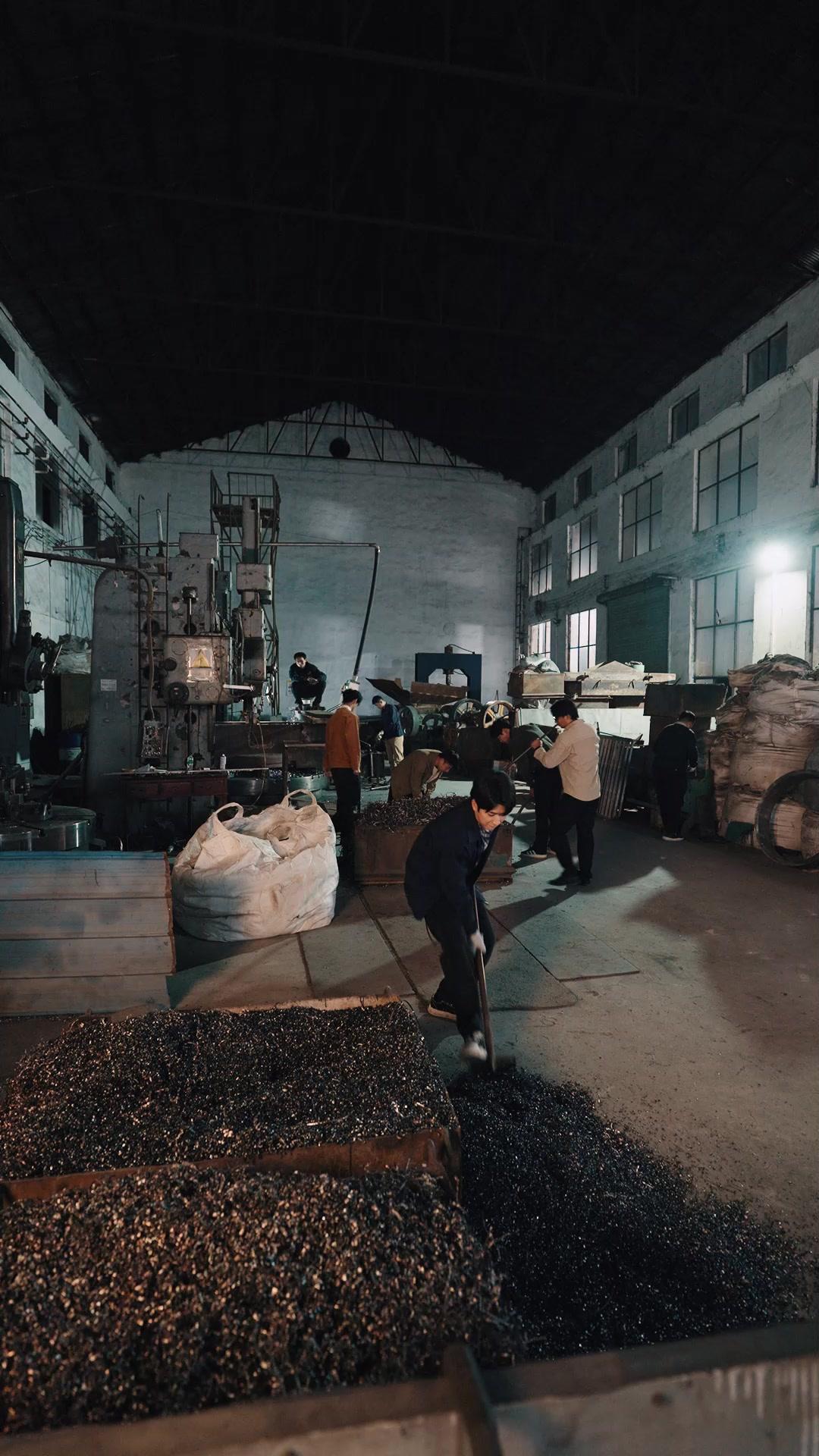 別碰我的黃金右手！