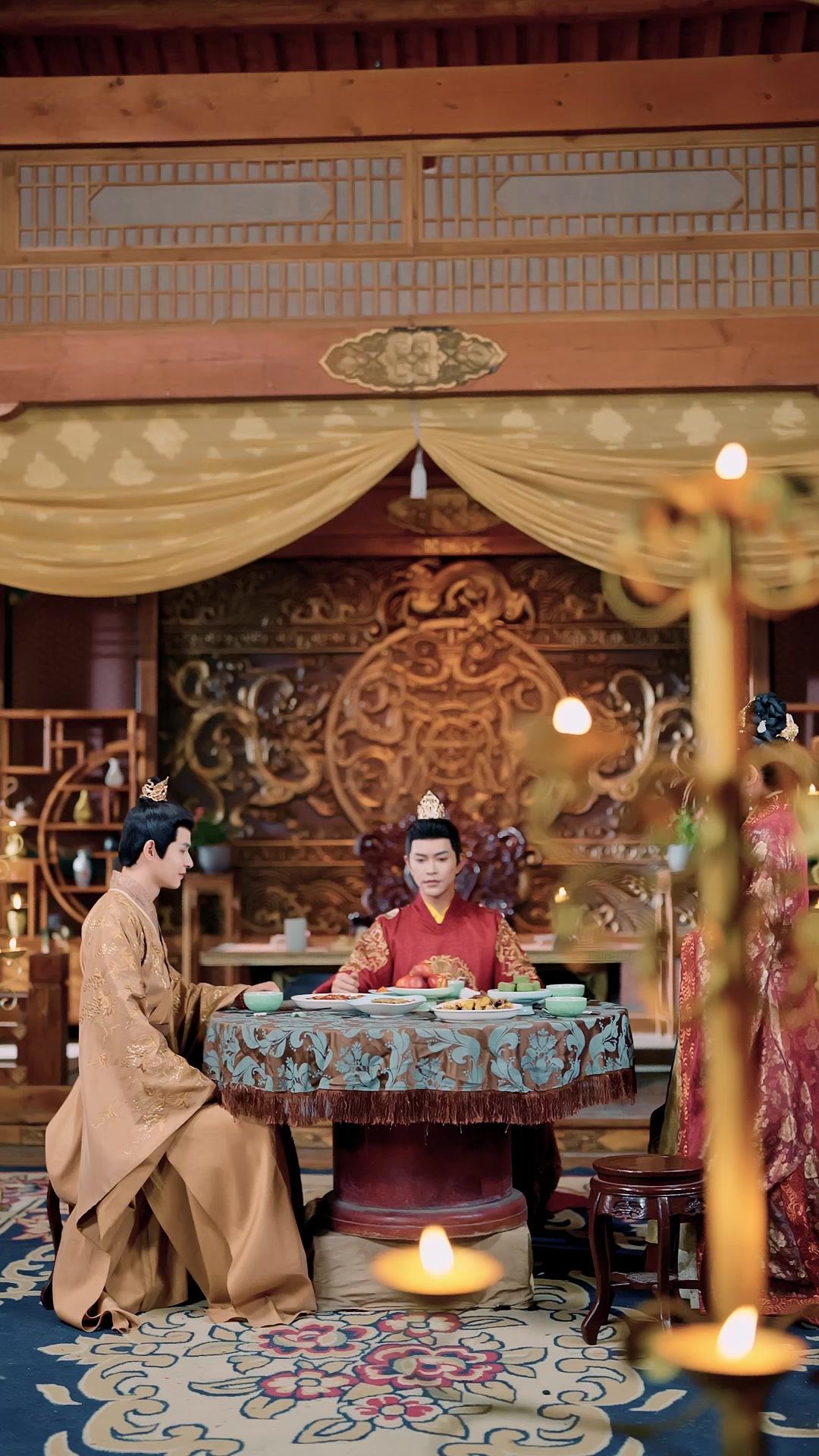 UNE FLEUR NAÎT DES PLEURS