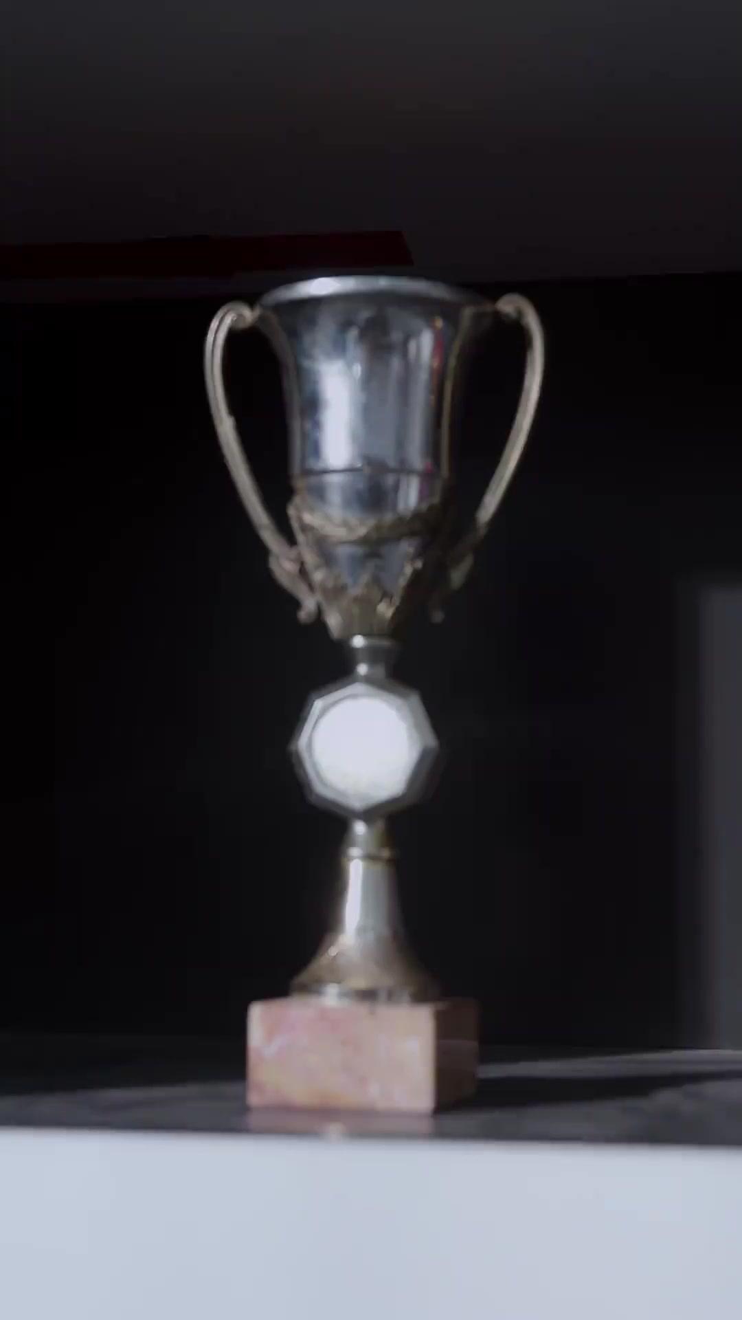 From Top Surgeon to Trash?