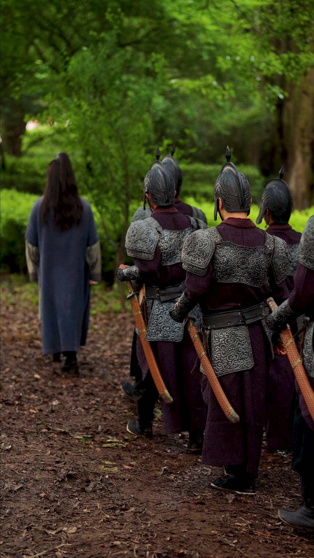 繡球落處見真龍