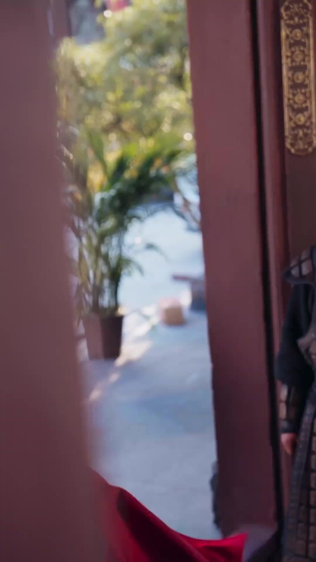 La Regina e il Tiranno Telepatico