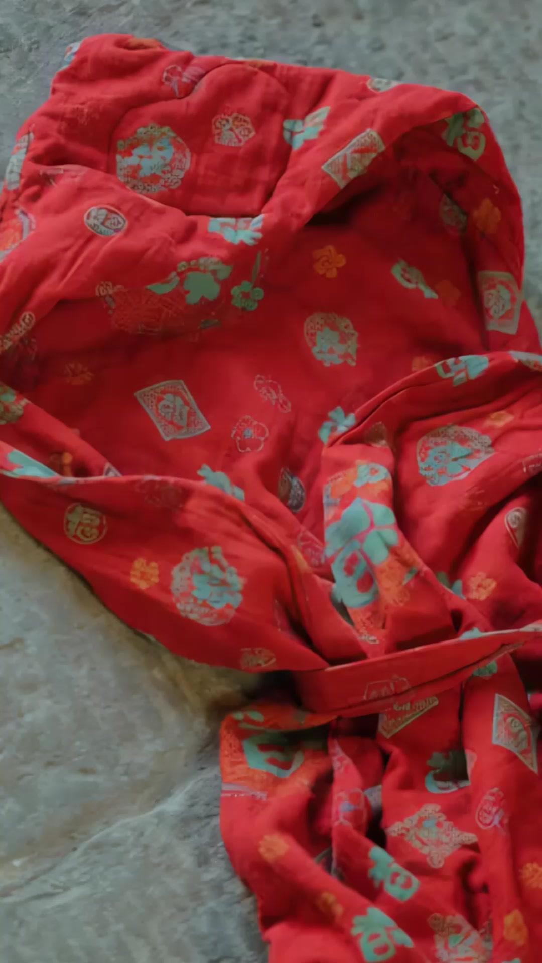 Jangan Berisik, Dewa Silat Lahir