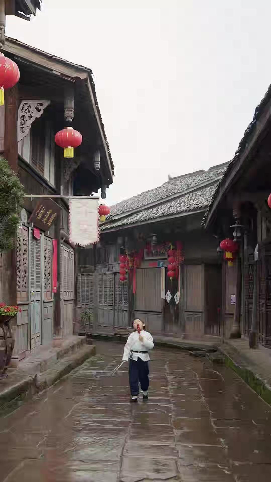 天上掉個武財神