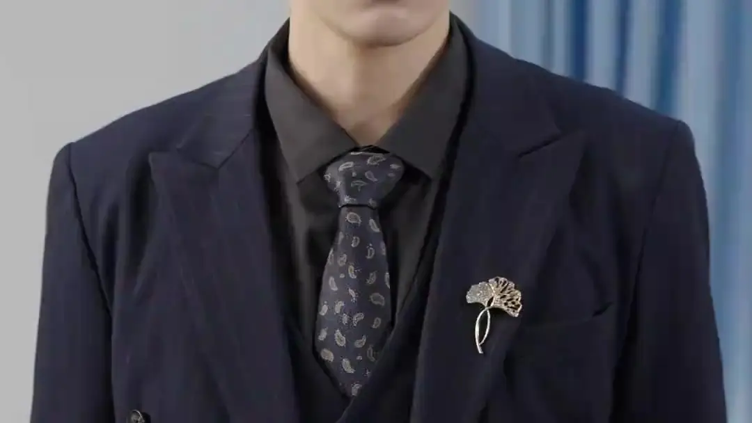 (Doublage) MA FEMME, LA PDG : Quand le fils dit « Papa » et que le père tombe à genoux