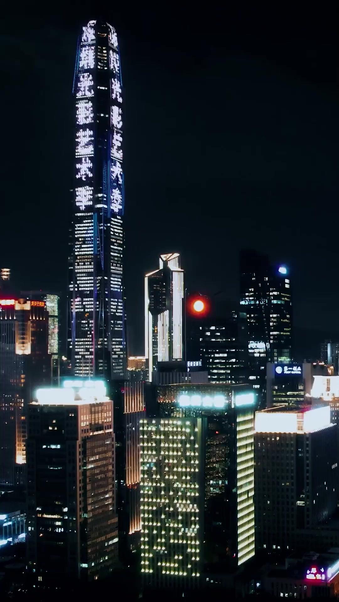 Uyuyan Güzel ve Kadın Patron