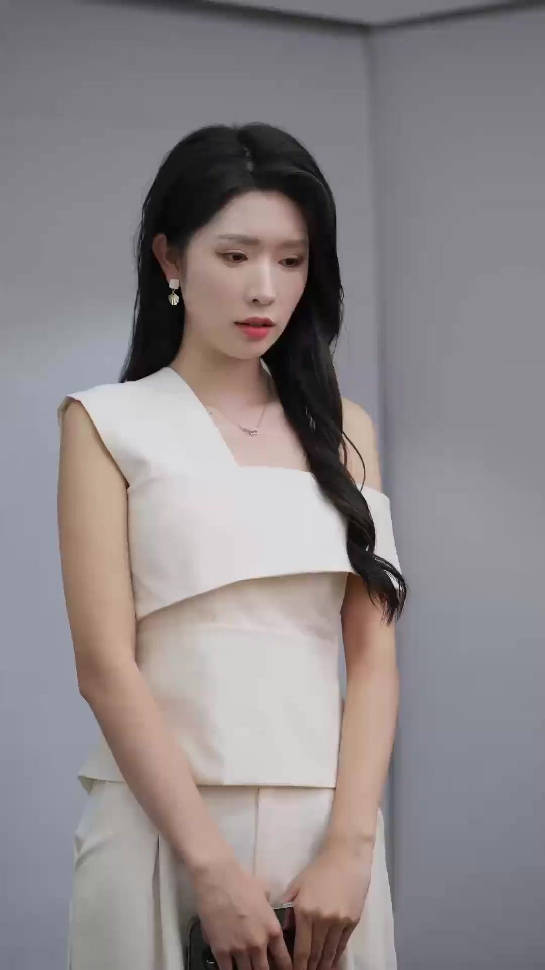 내 시간은 너에게 멈춰있다