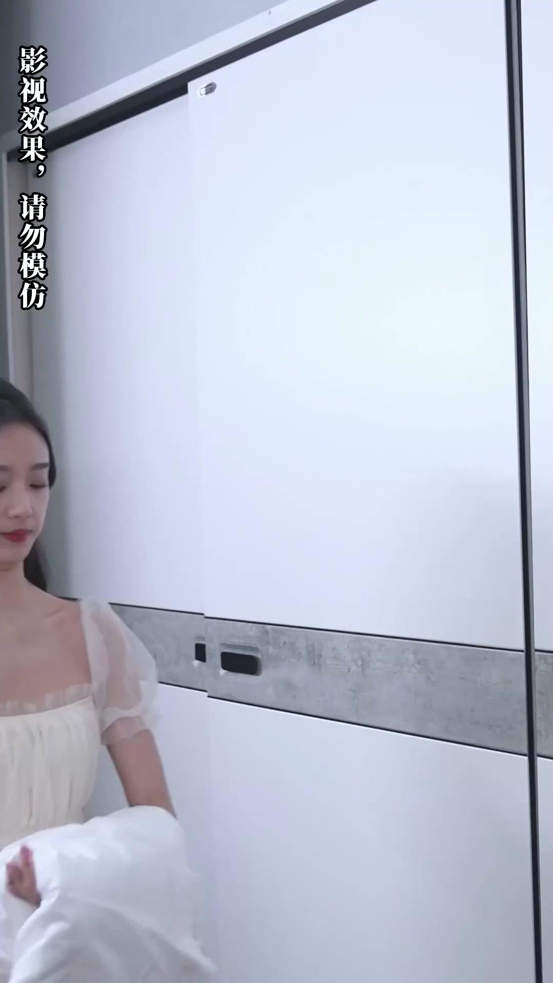 The Heiress and the Cold Billionaire