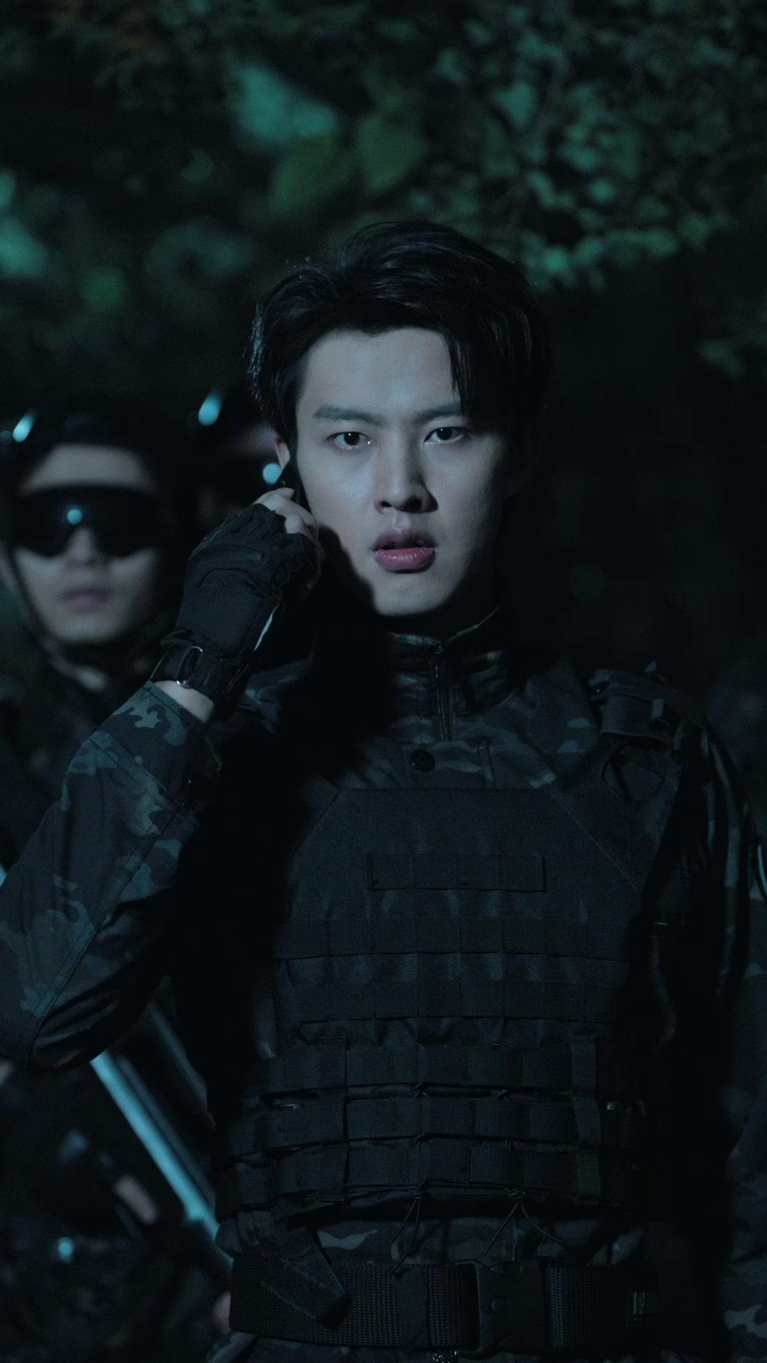 Satu Atap, Dua Kisah Cinta