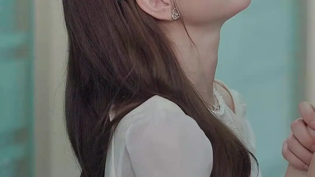 Three Women, One Room, Infinite Subtext