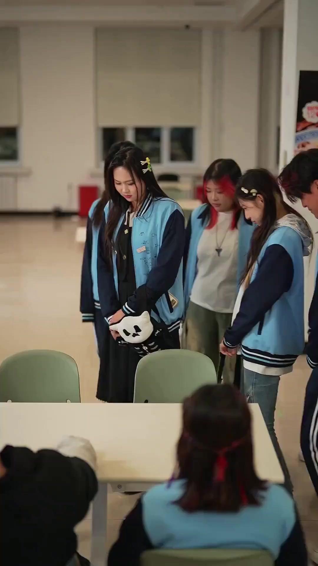 (Sulih suara) Gejolak di Dunia Hitam