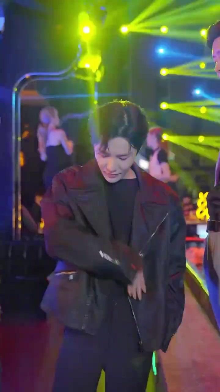 (Dubbed)Dumped, Rich, & 4 Beauties