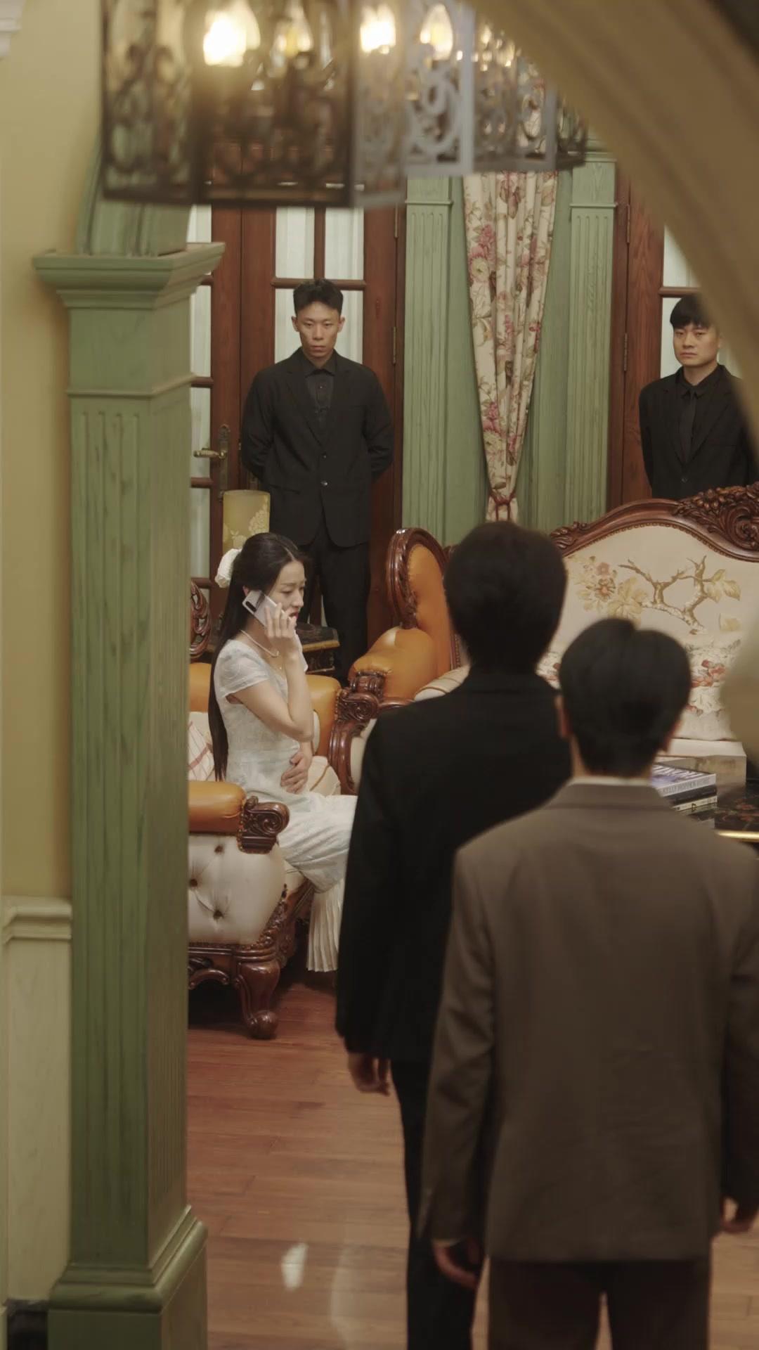 ¿La sustituya de quién?