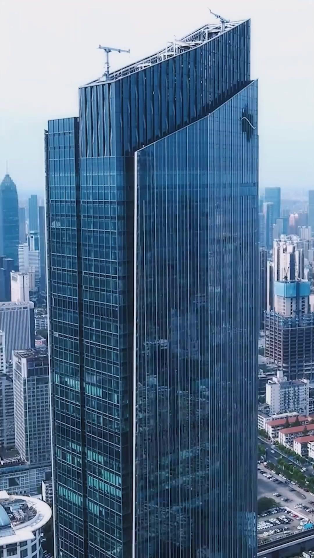 Mười Lăm Năm Chờ Đợi