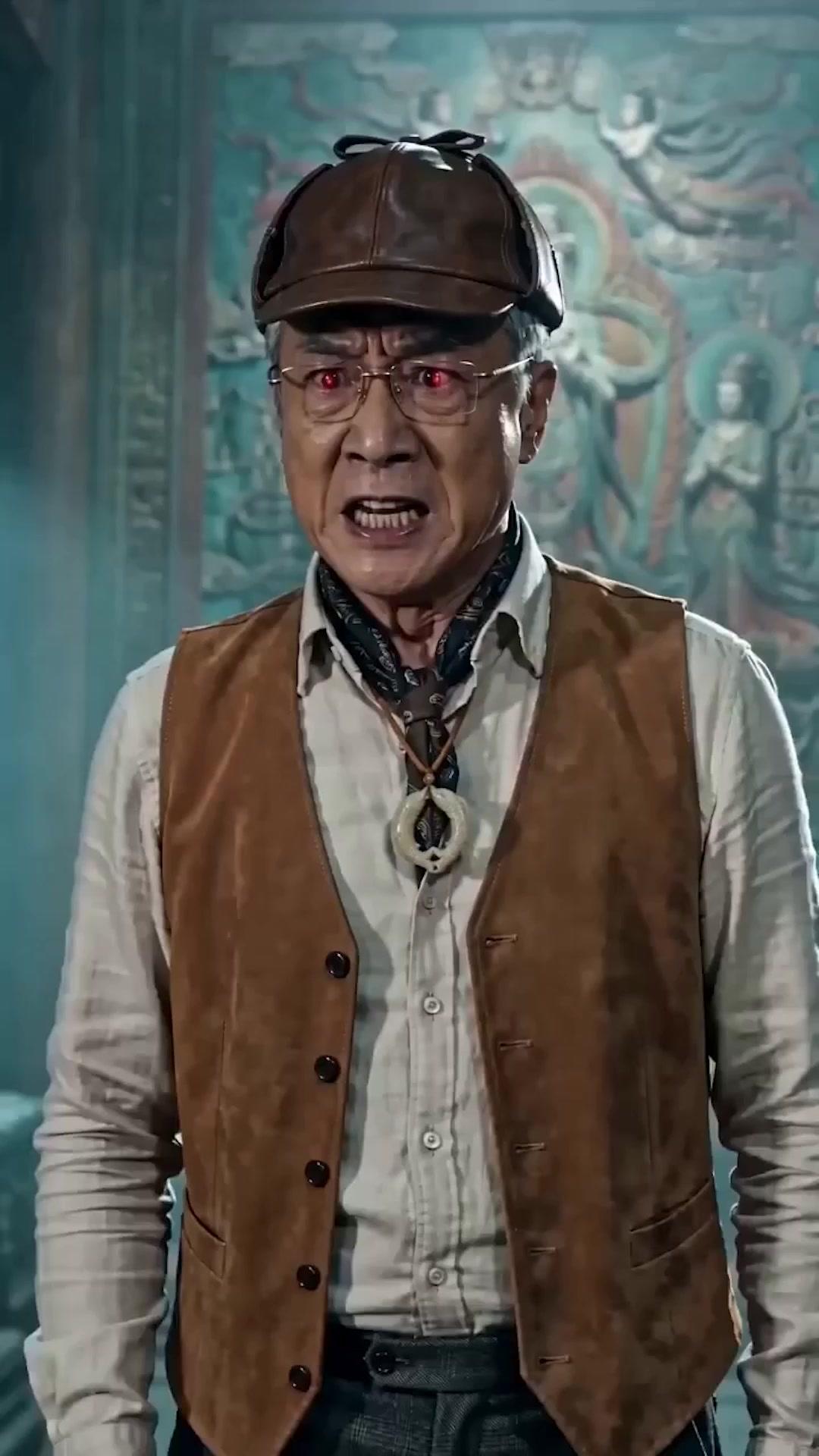 7-Year-Old Sees It All!