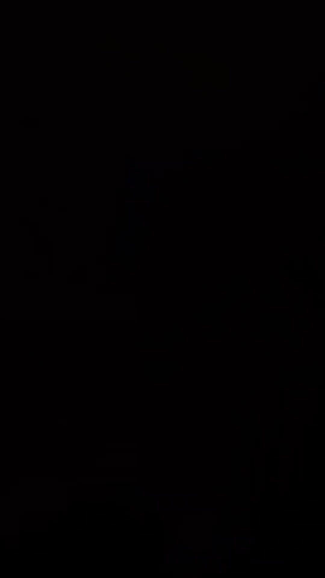 Ular di Balik Senyum Manis