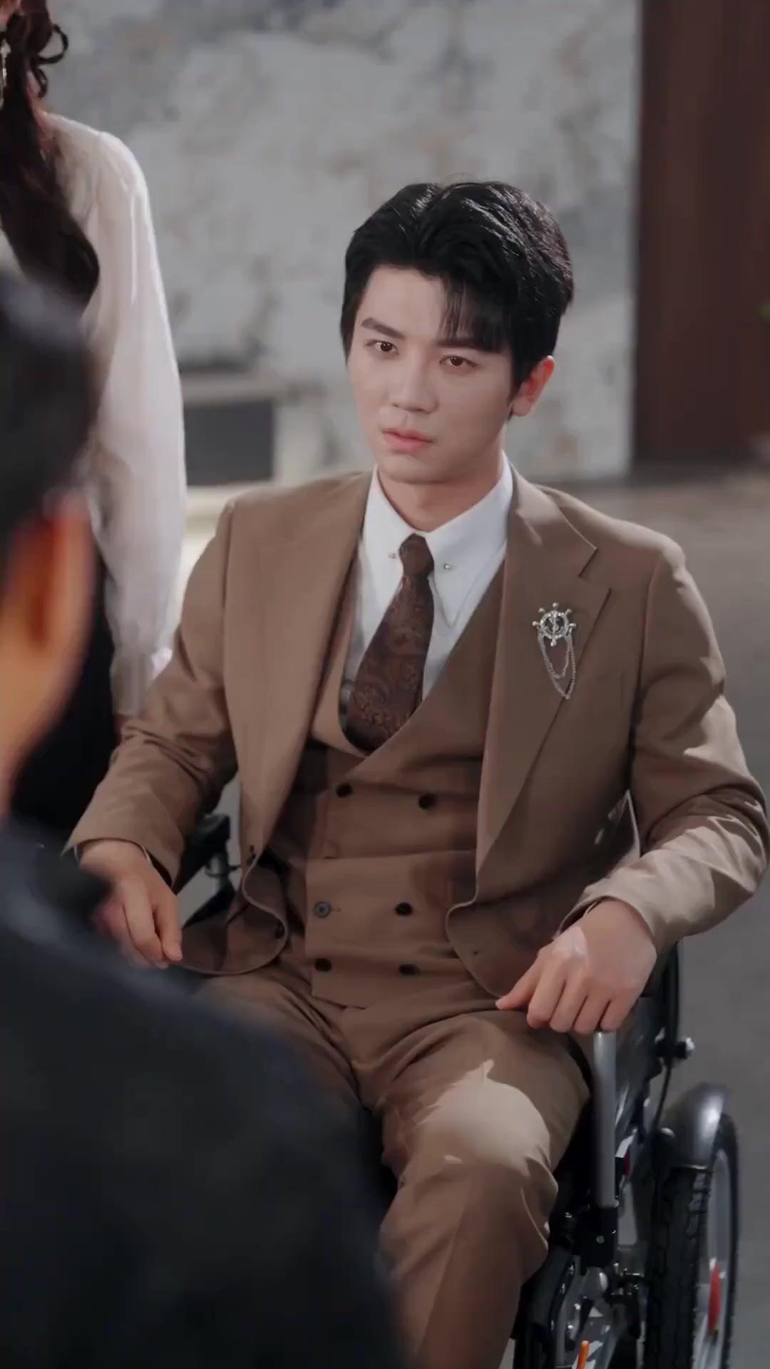 (Doblado)¡Cásate conmigo, demonio!