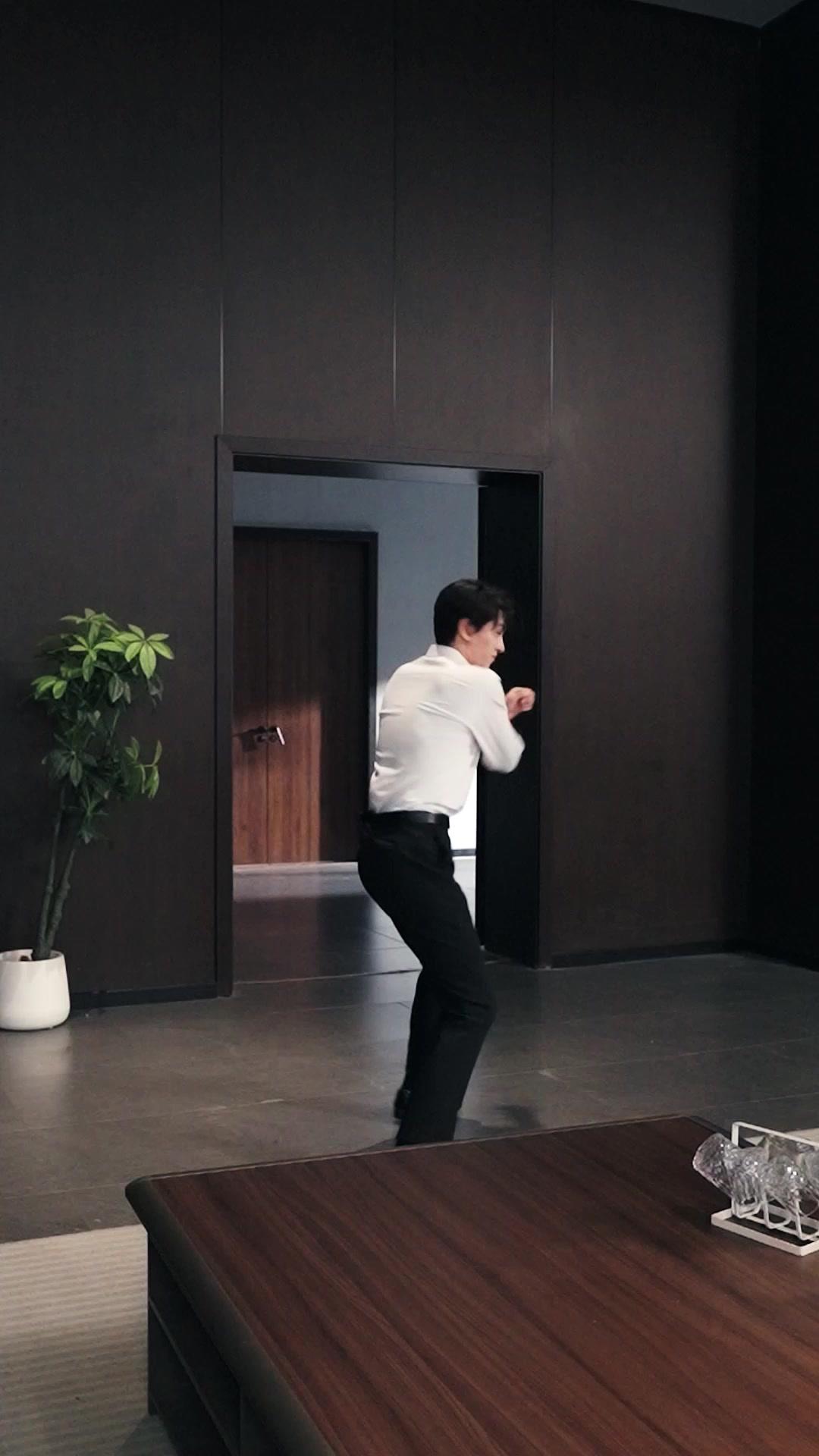 Bos, Aku Bukan Pamandu Biasa