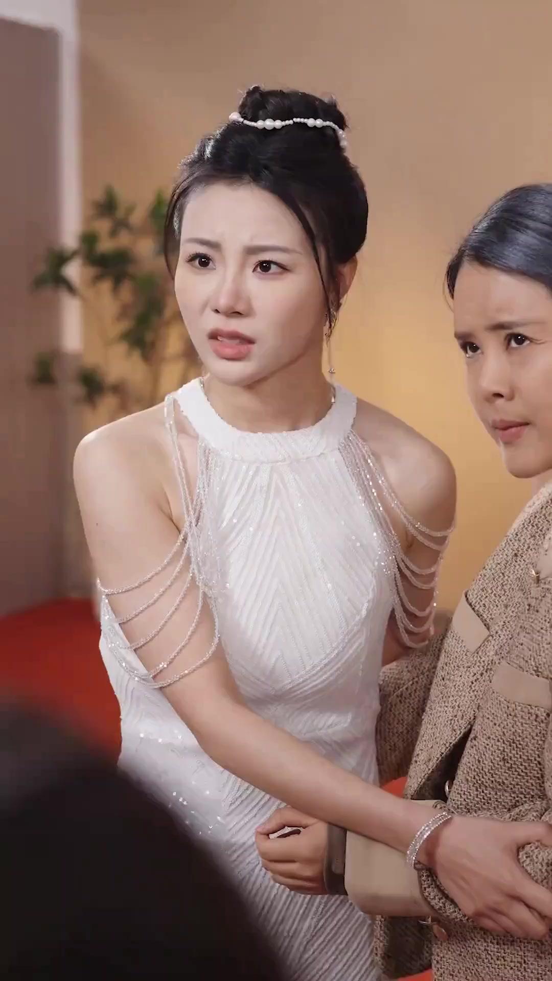 (Dubbed)Spoiled Brat vs. the Wrong Family