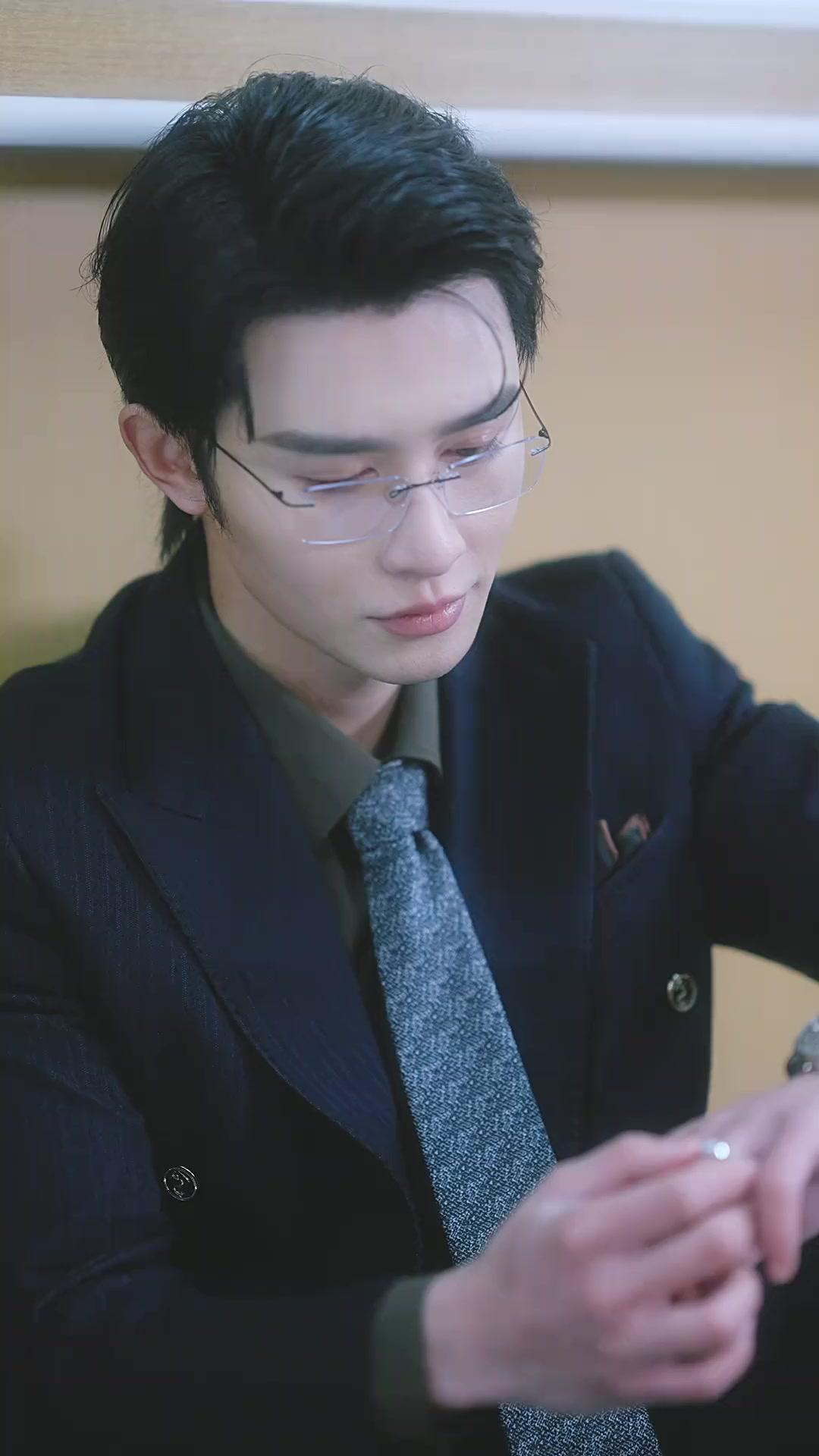 君のくちびるに、運命は微笑む