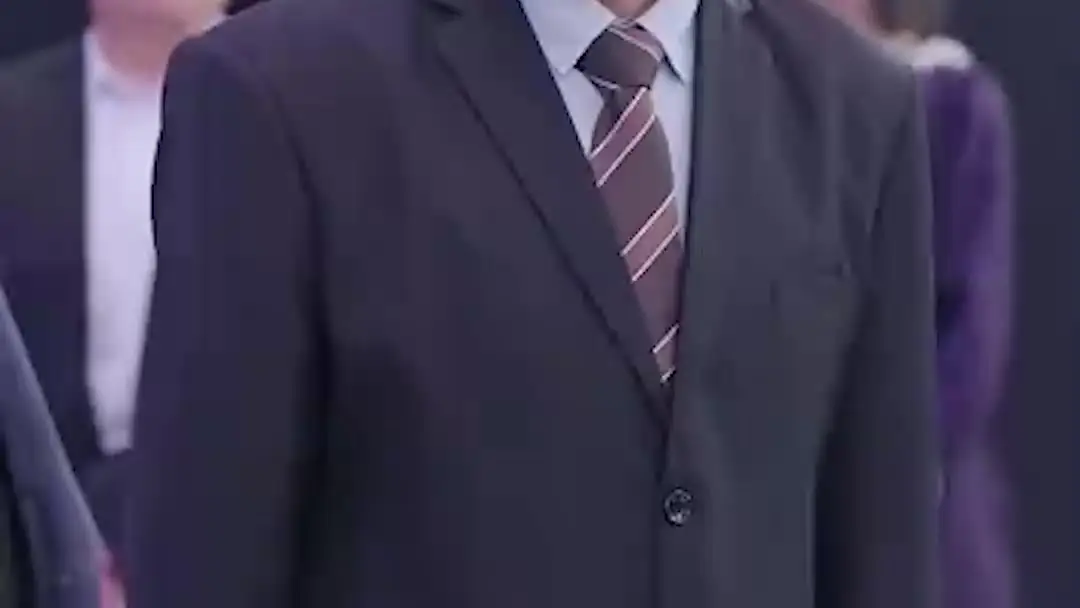 Quando il fidanzamento diventa una riunione aziendale