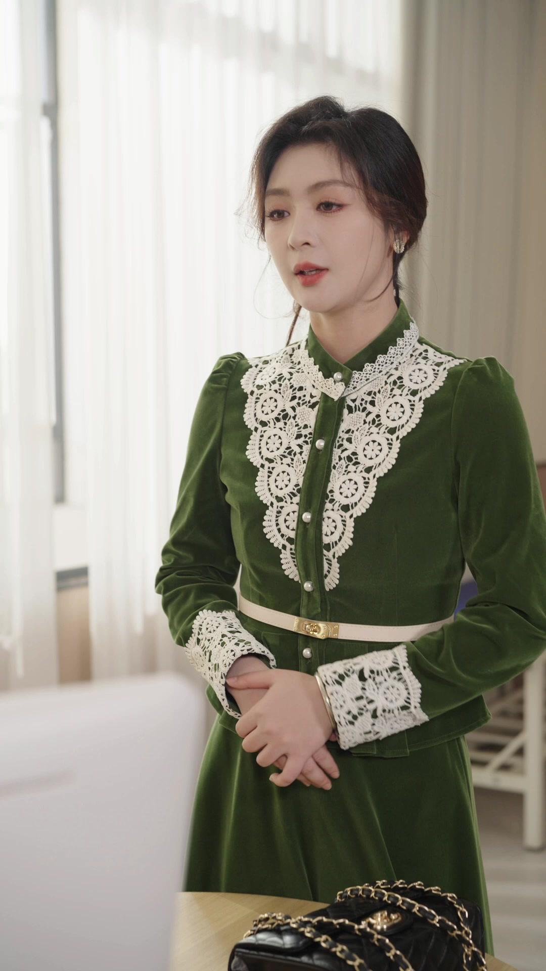 Jiwaku Jenderal, Tubuhku Istri CEO