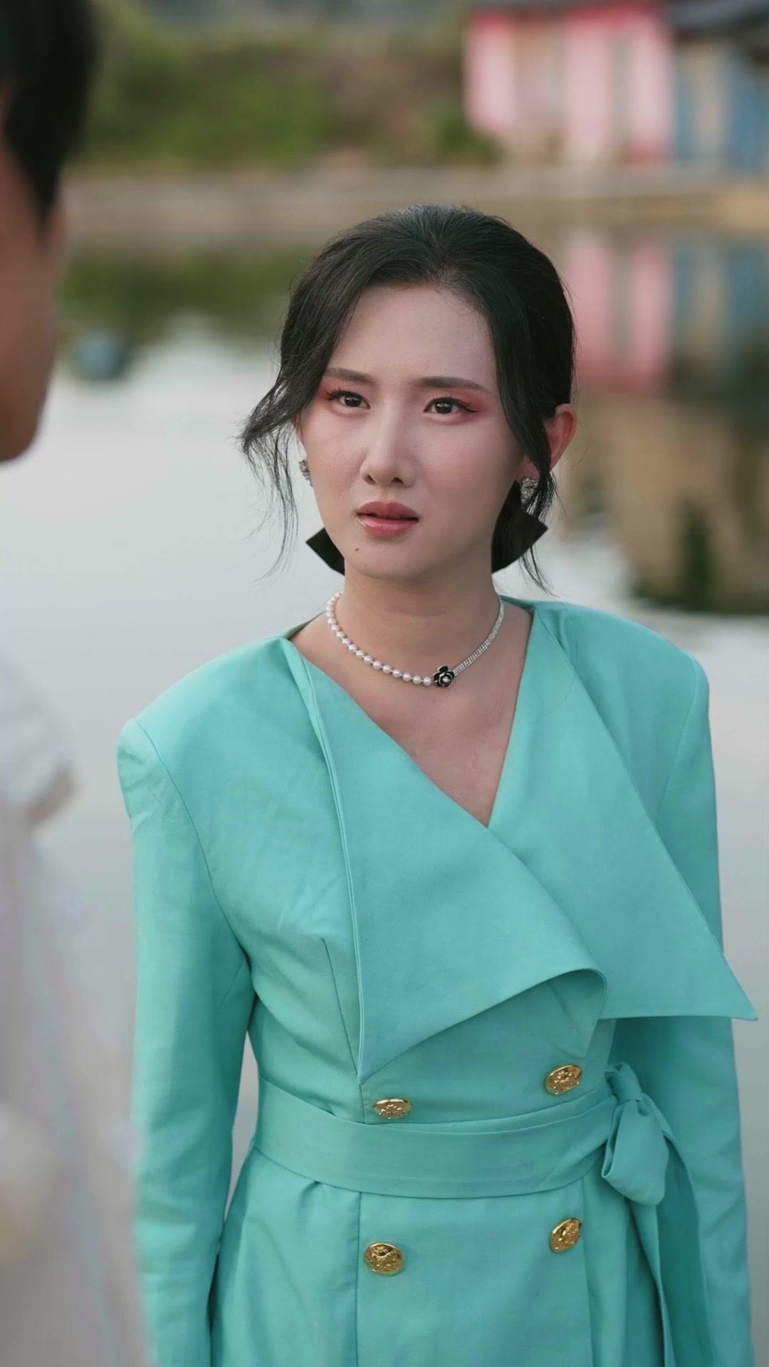 العودة إلى التسعينيات كشاب وسيم