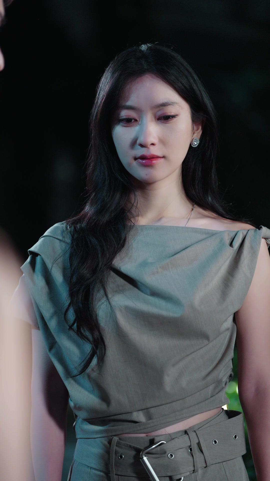 Bukan Untuk Dicintai