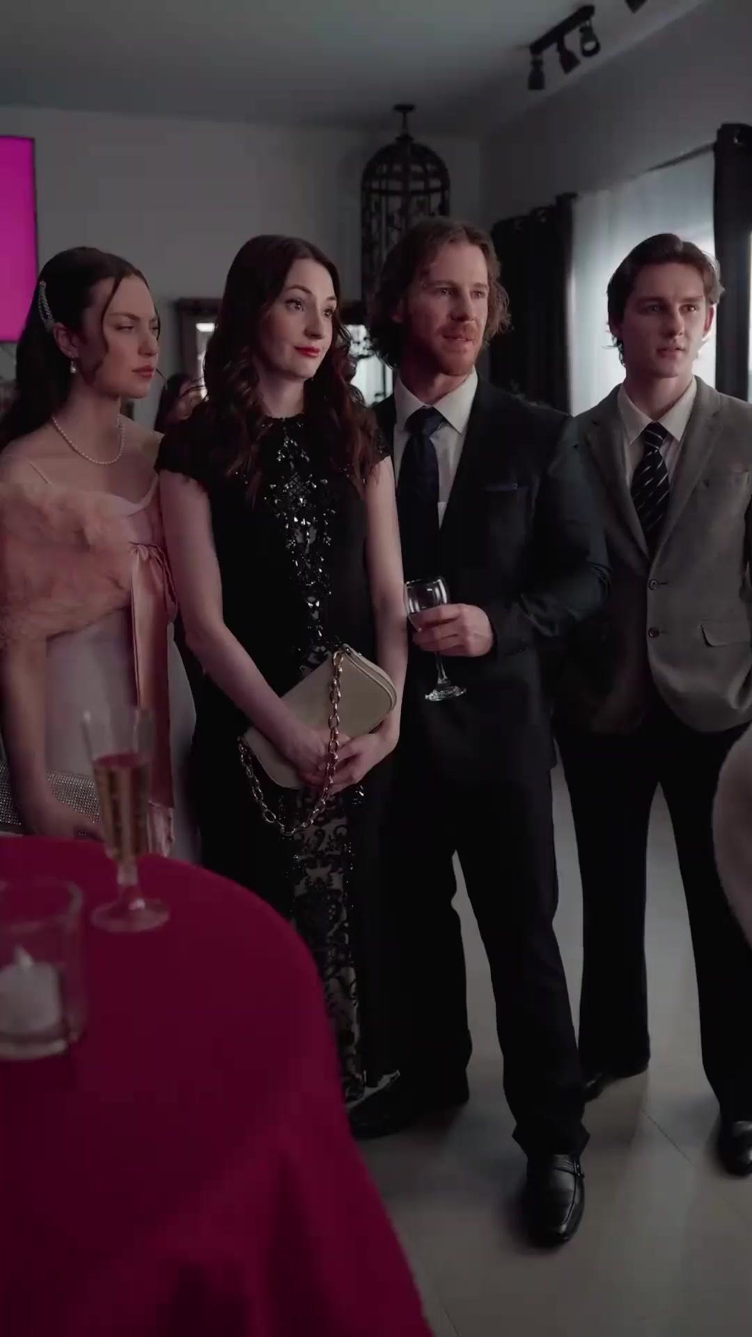 (Synchro)Die maskierte Gesangsdiva