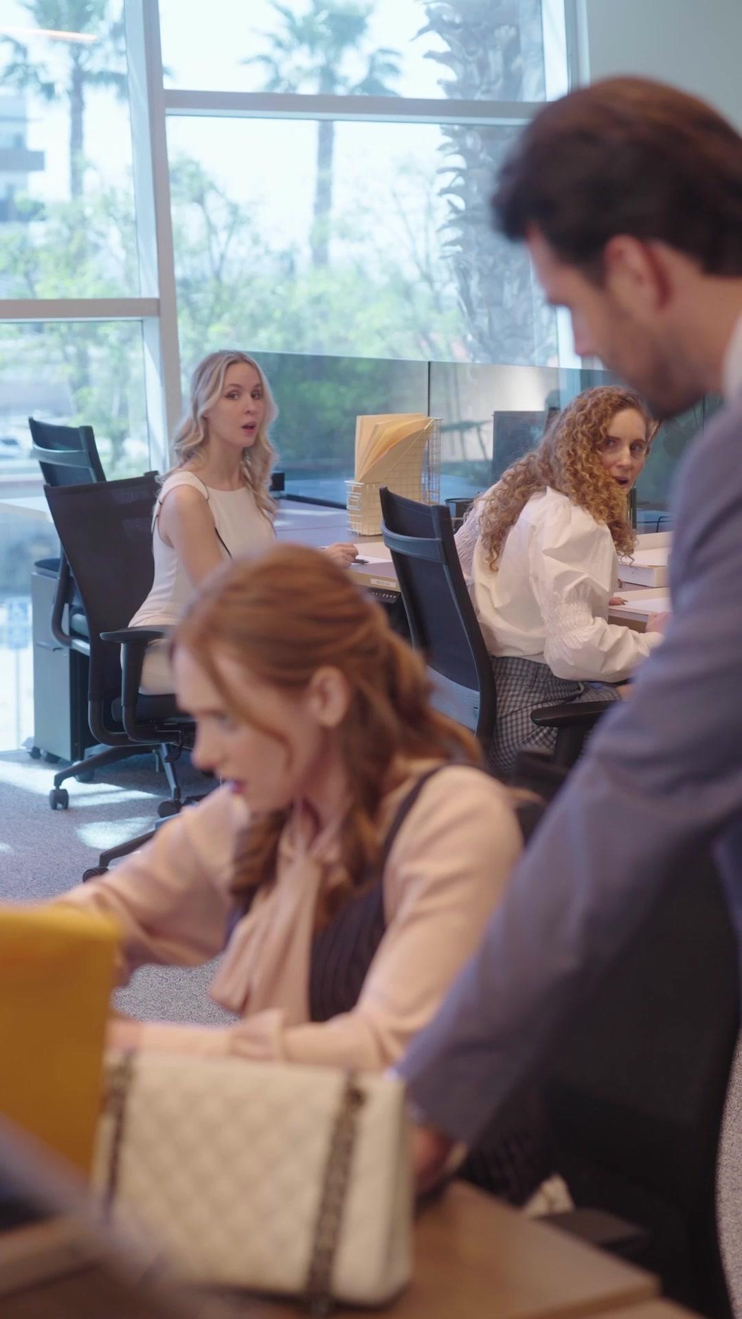 CEO Yang Menginginkan Anak