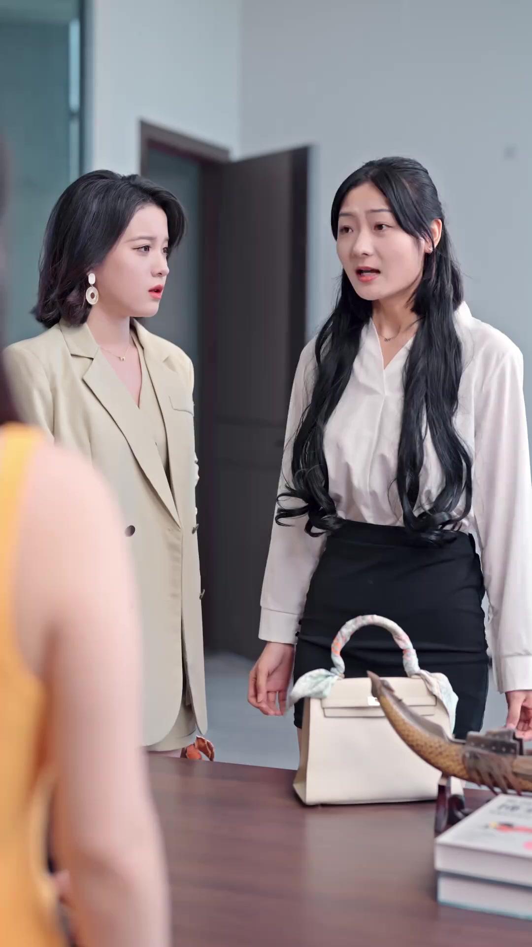 Hired a Billionaire as Baby’s Dad 