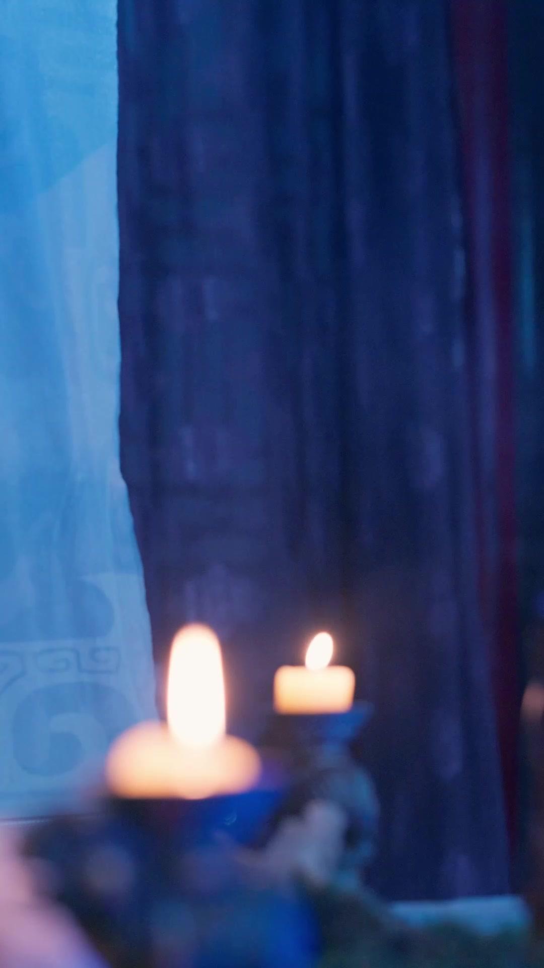 10 Days to Win His Majesty, or Die