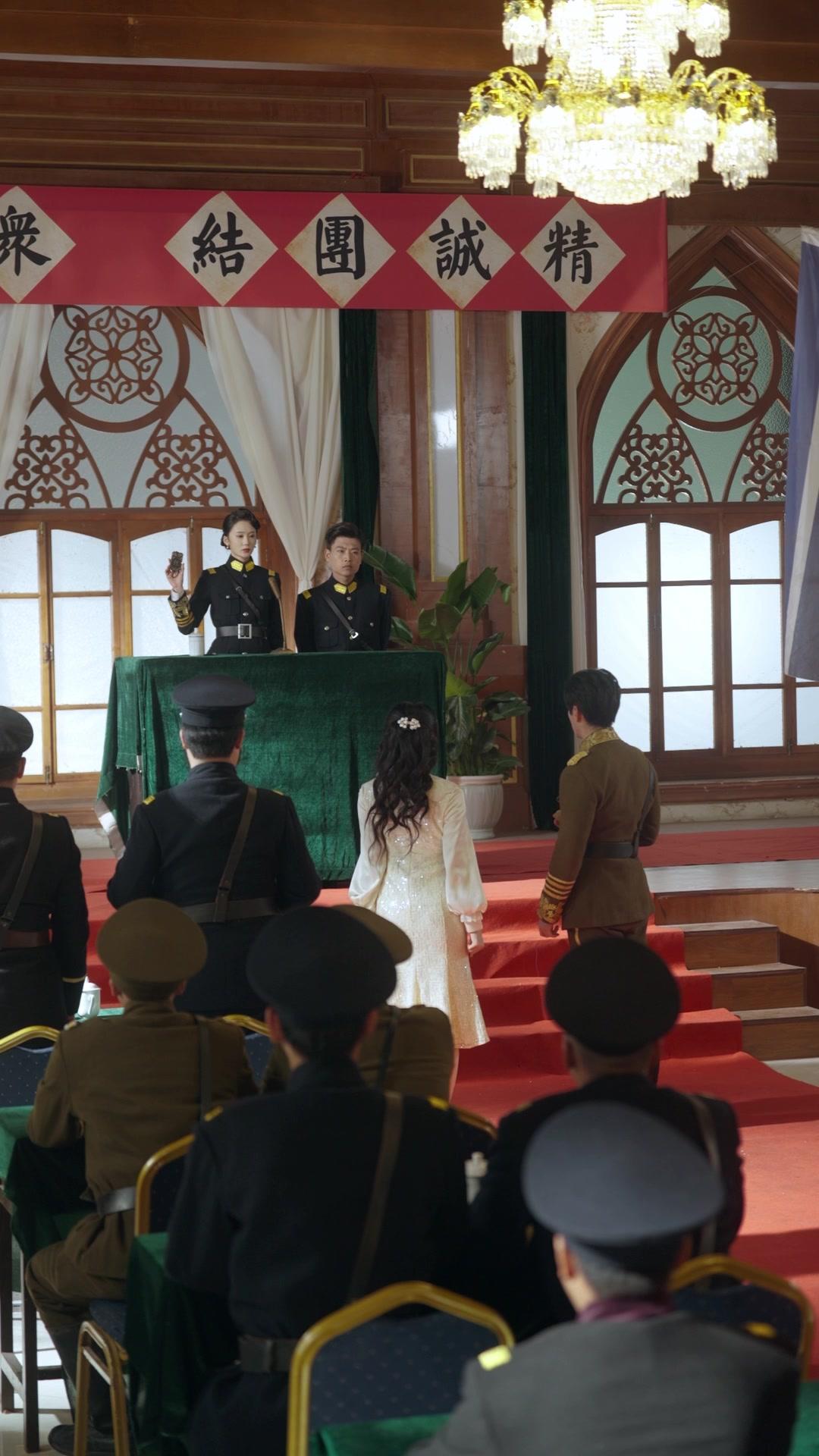 La revancha de la esposa del comandante