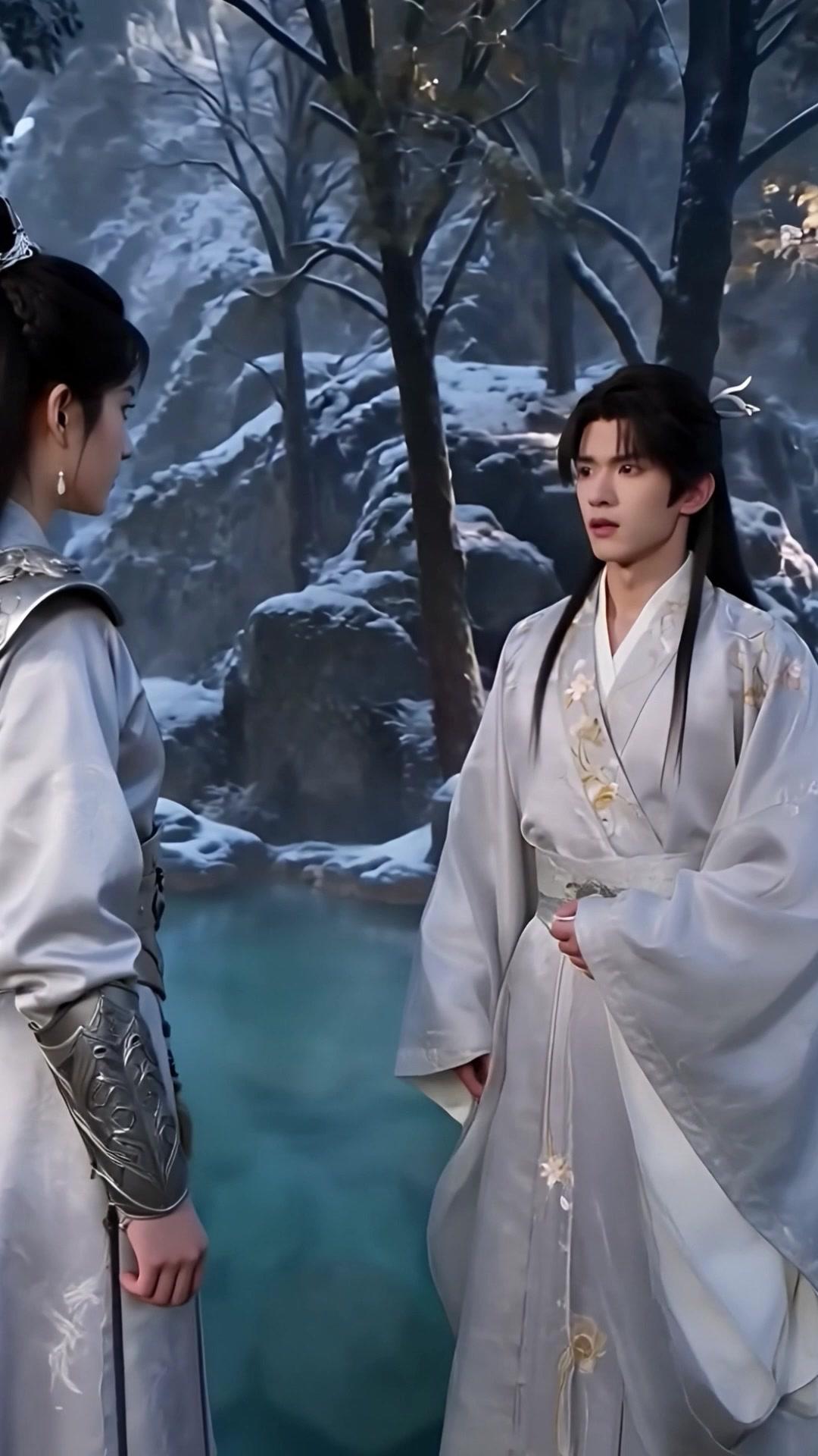 ¡Socorro, el solo observa!