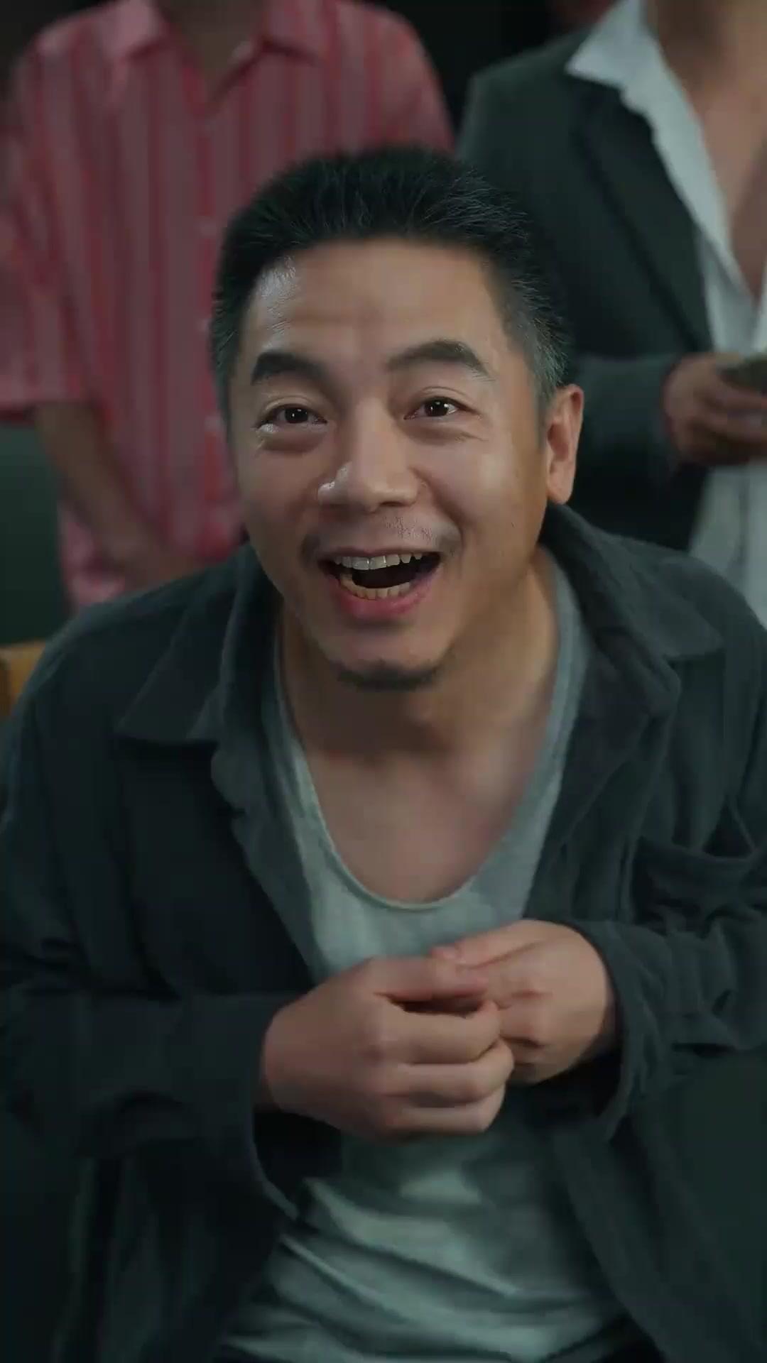 (พากย์เสียง) ความลับบนโต๊ะพนัน