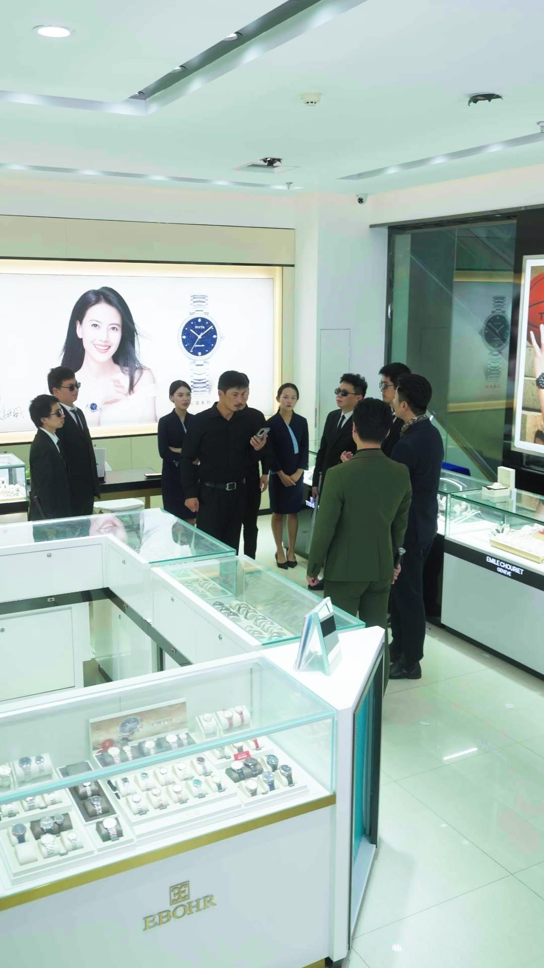 دمعة العودة تشعل الماضي