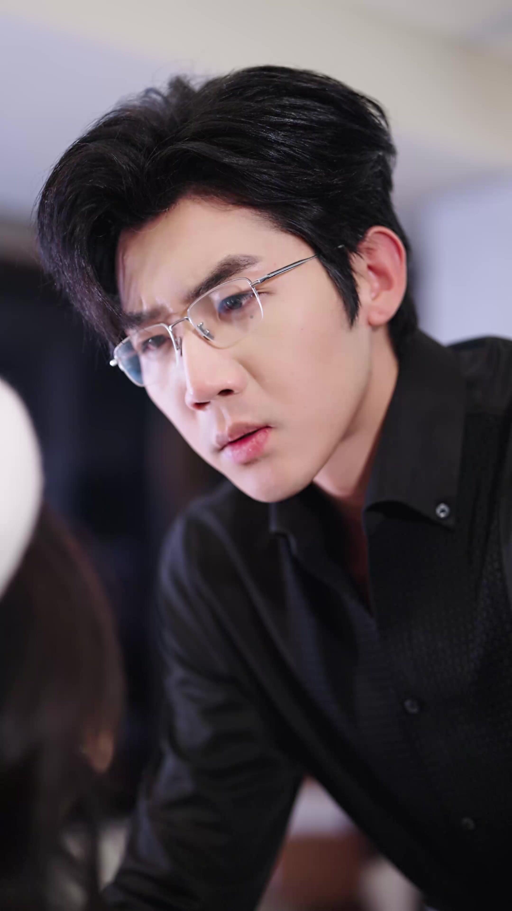 撩到個大佬，他超會撐腰的